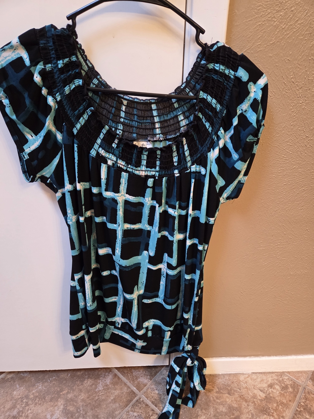 Heart Soul Black Short Sleeve Tunic with Teal Grid Print and Side Tie